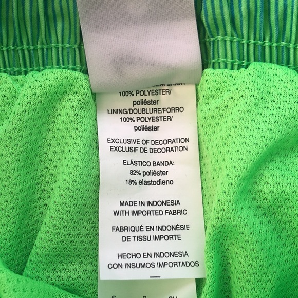 NWT Nike Boys Volley Swim Shorts / Swim Trunks Size Small - Picture 5 of 9